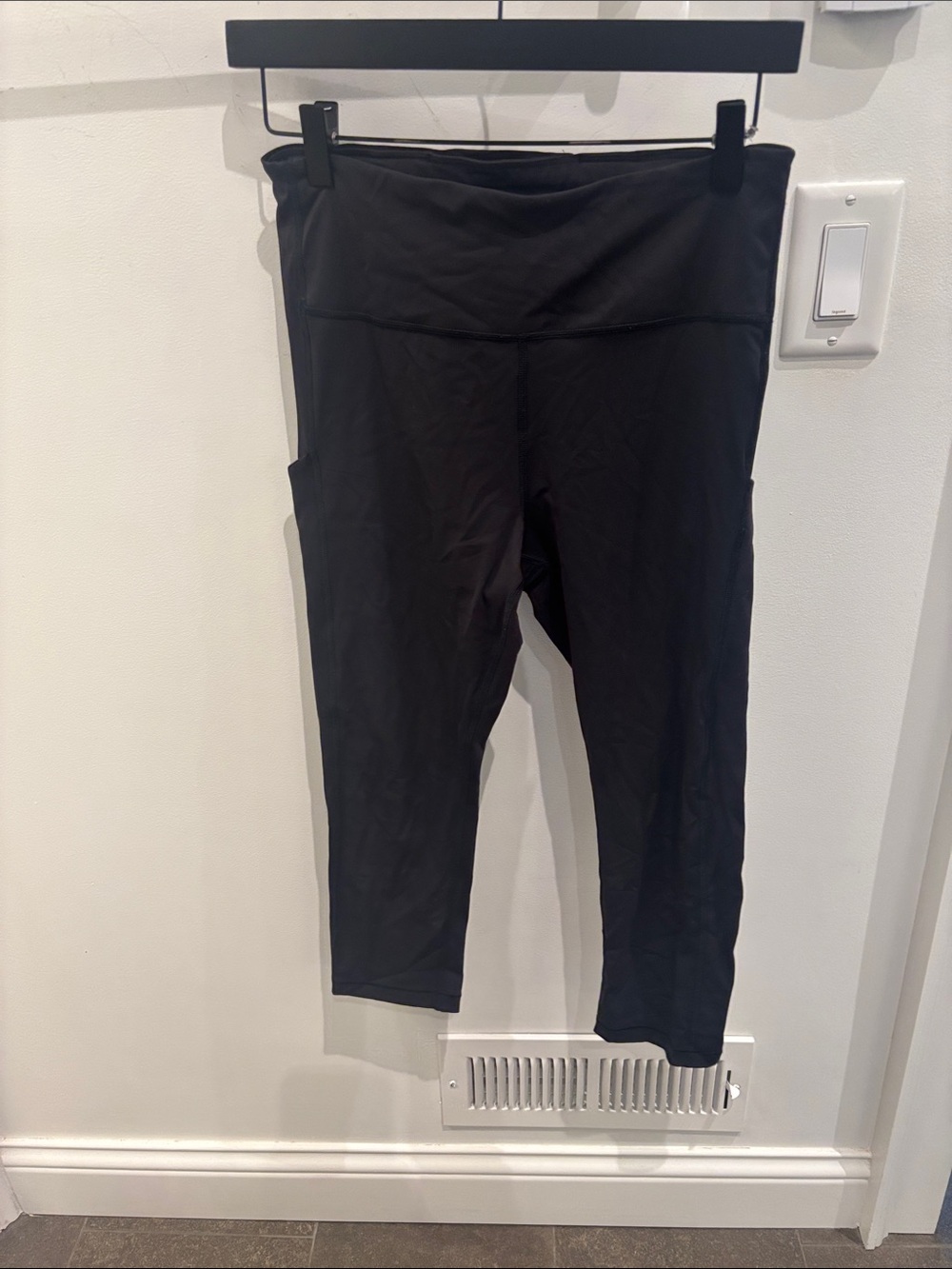 Women’s Black Active Capri Leggings